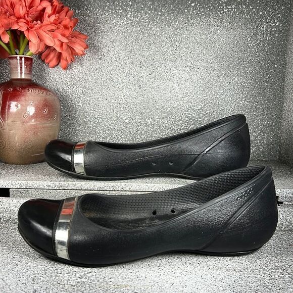 CROCS Womens’ Cap Toe Mirror Flats Slip On Sandals Shoes Loafers Size 8 - Picture 1 of 8